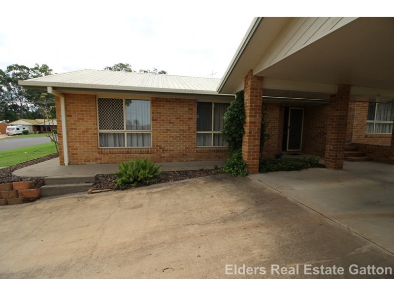 4 RAYMONT CRESCENT, Gatton QLD 4343