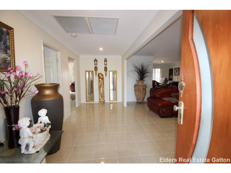 19 Harwood Street, Kensington Grove QLD 4341