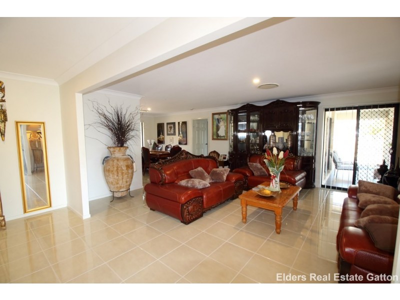 19 Harwood Street, Kensington Grove QLD 4341