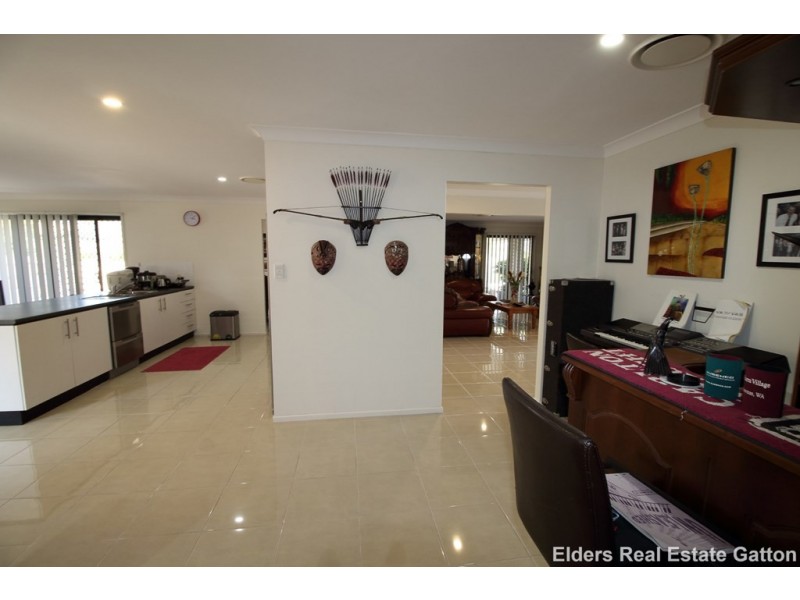 19 Harwood Street, Kensington Grove QLD 4341
