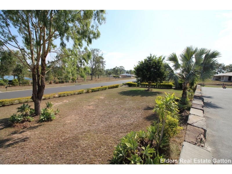 19 Harwood Street, Kensington Grove QLD 4341