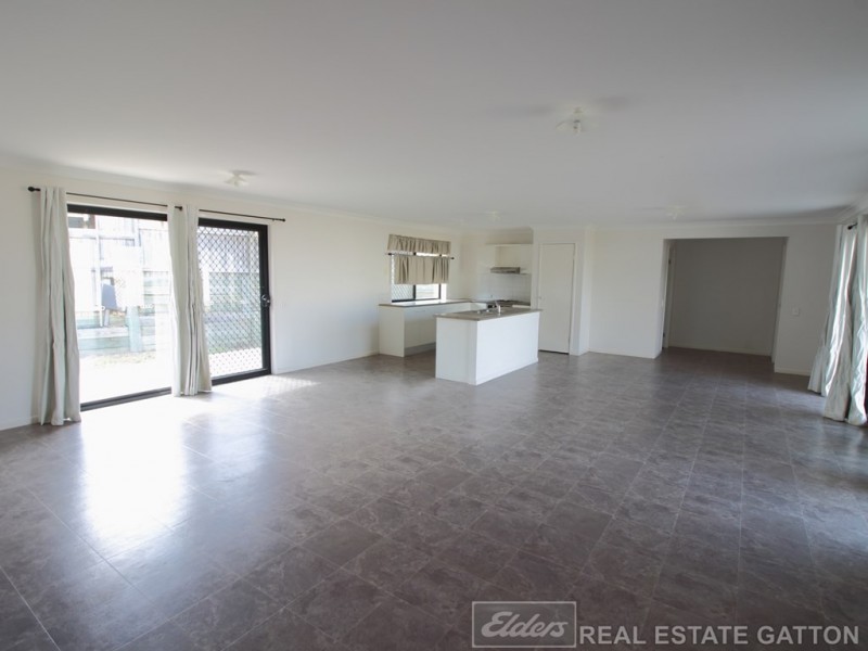 10 RAYMONT CRESCENT, Gatton QLD 4343