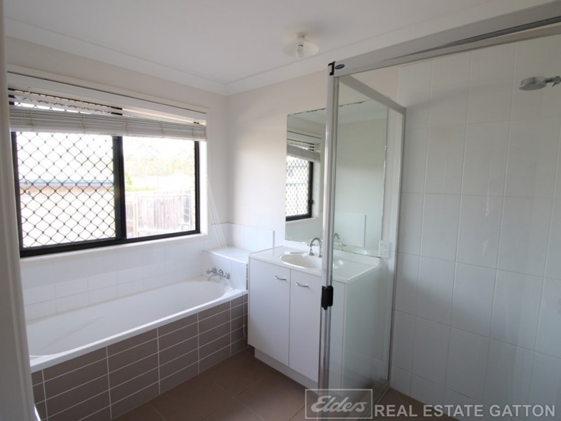 10 RAYMONT CRESCENT, Gatton QLD 4343