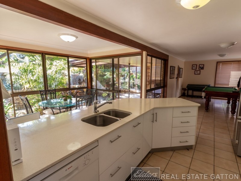 13 Lake Apex Drive, Gatton QLD 4343