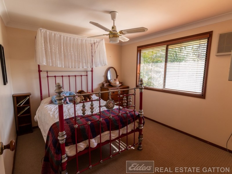 13 Lake Apex Drive, Gatton QLD 4343