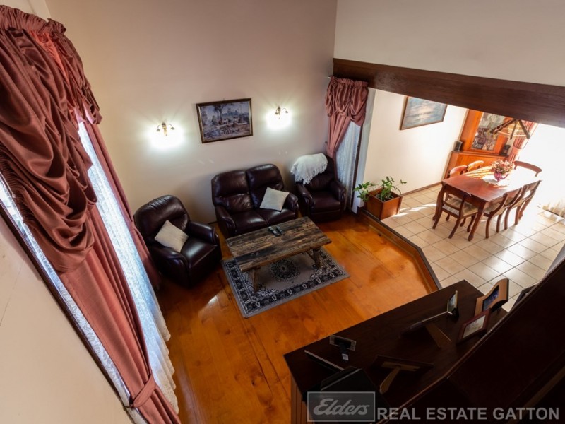 13 Lake Apex Drive, Gatton QLD 4343