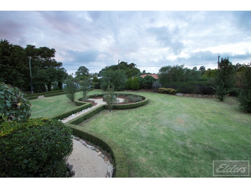 6 Lorikeet Street, Highfields QLD 4352