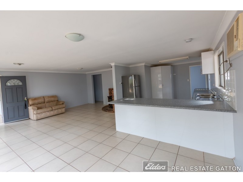 136 Millers Road, Spring Creek QLD 4343