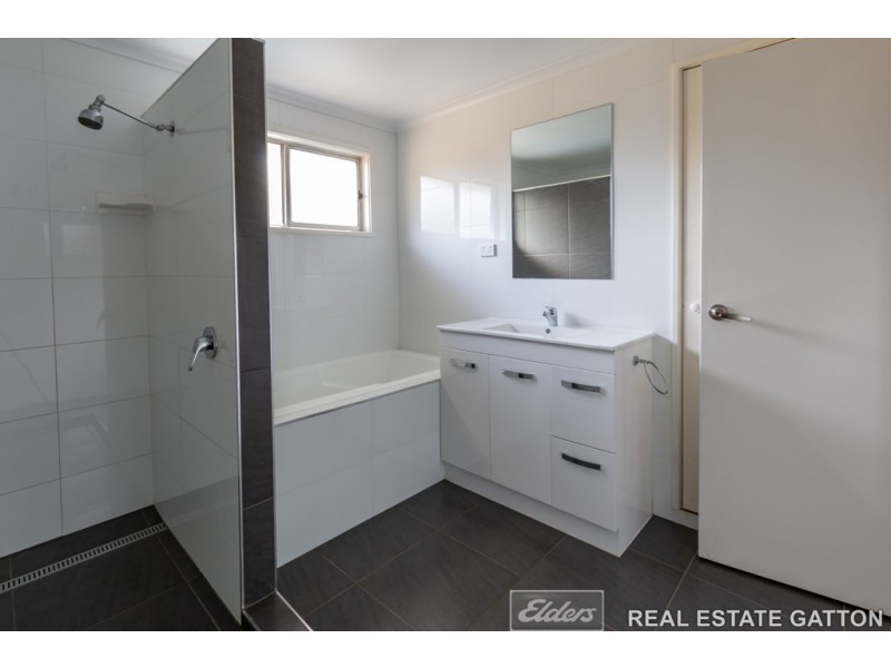 136 Millers Road, Spring Creek QLD 4343