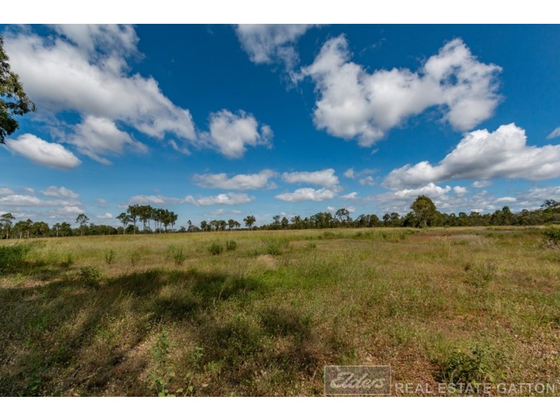 136 Millers Road, Spring Creek QLD 4343