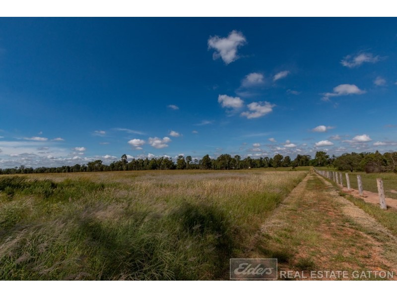 136 Millers Road, Spring Creek QLD 4343