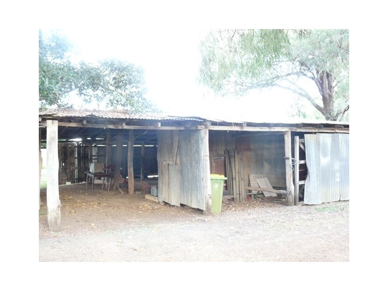 136 Millers Road, Spring Creek QLD 4343