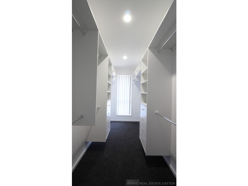 11 Brolga Way, Adare QLD 4343