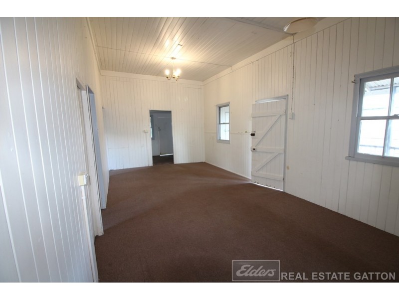 11 Glenore Grove Road, Forest Hill QLD 4342