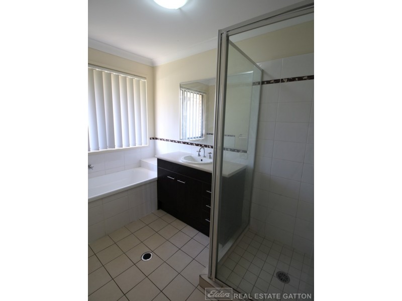 10 Paige Place, Helidon QLD 4344
