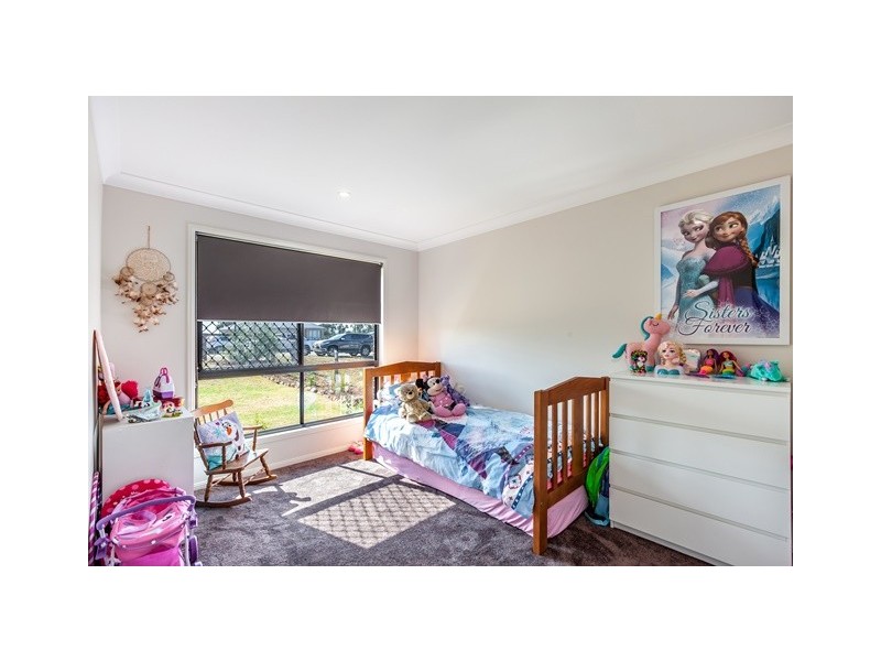 21 Arlington Way, Kensington Grove QLD 4341