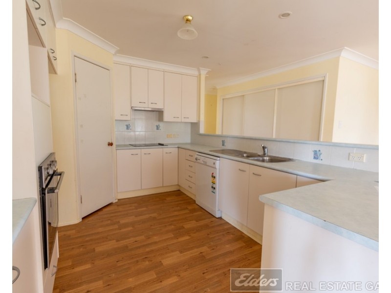 10 Parklea Drive, Placid Hills QLD 4343