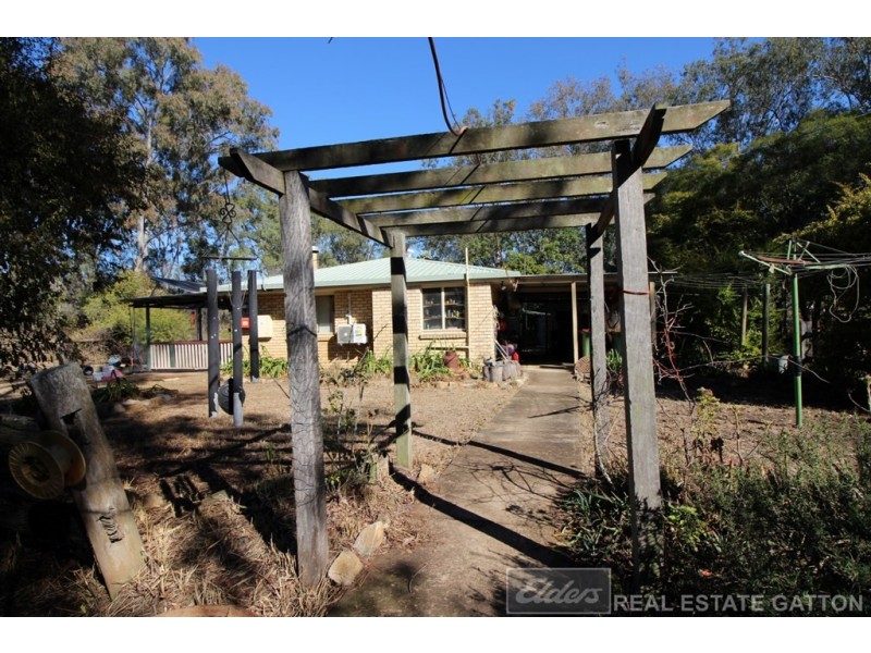 33 Brooks Road, Gatton QLD 4343