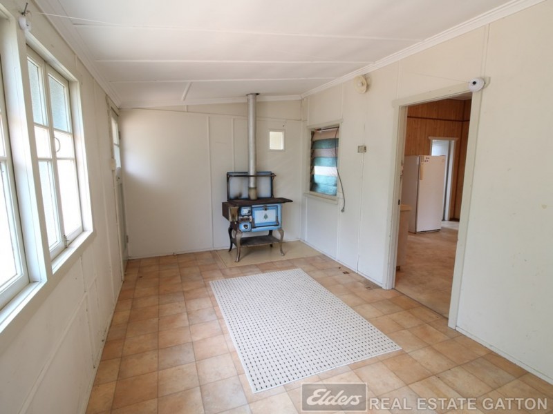 39 Woodlands Road, Gatton QLD 4343