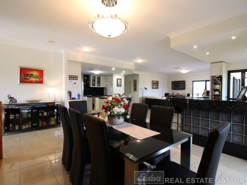 26 CONTINENTAL CT, Gatton QLD 4343