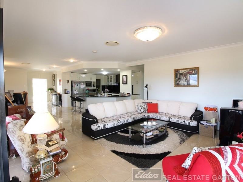 26 CONTINENTAL CT, Gatton QLD 4343