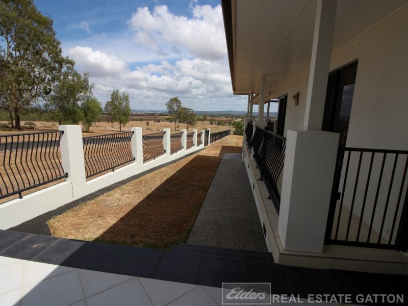 26 CONTINENTAL CT, Gatton QLD 4343