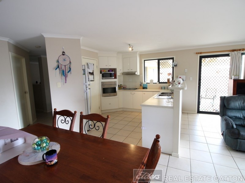 33 Davis Crescent, Gatton QLD 4343