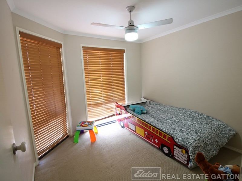 33 Davis Crescent, Gatton QLD 4343