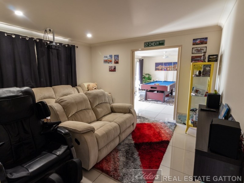 135 Lakes Drive, Laidley Heights QLD 4341