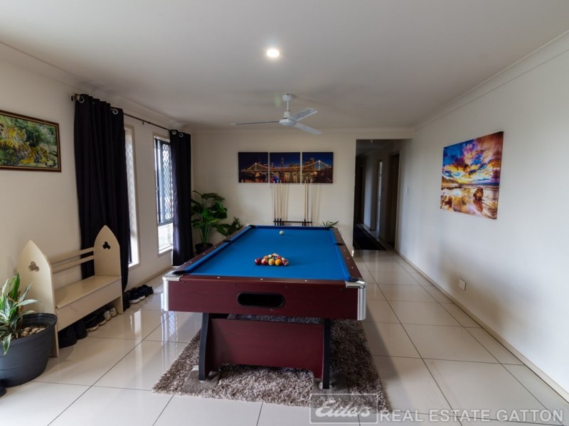 135 Lakes Drive, Laidley Heights QLD 4341