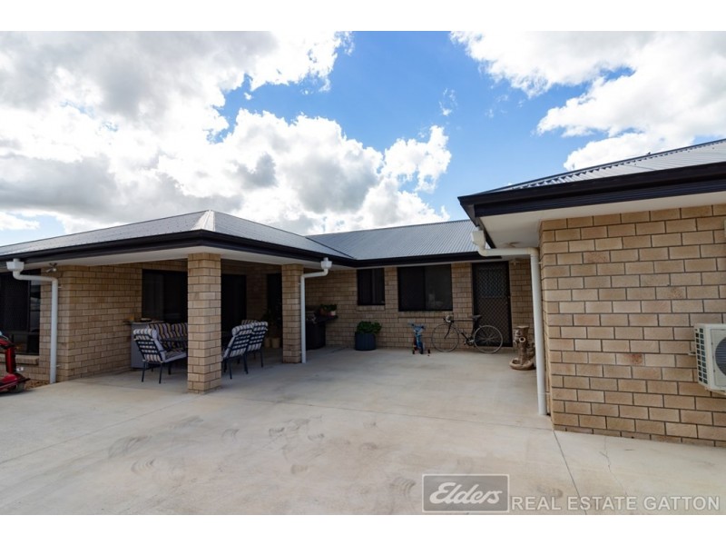 135 Lakes Drive, Laidley Heights QLD 4341
