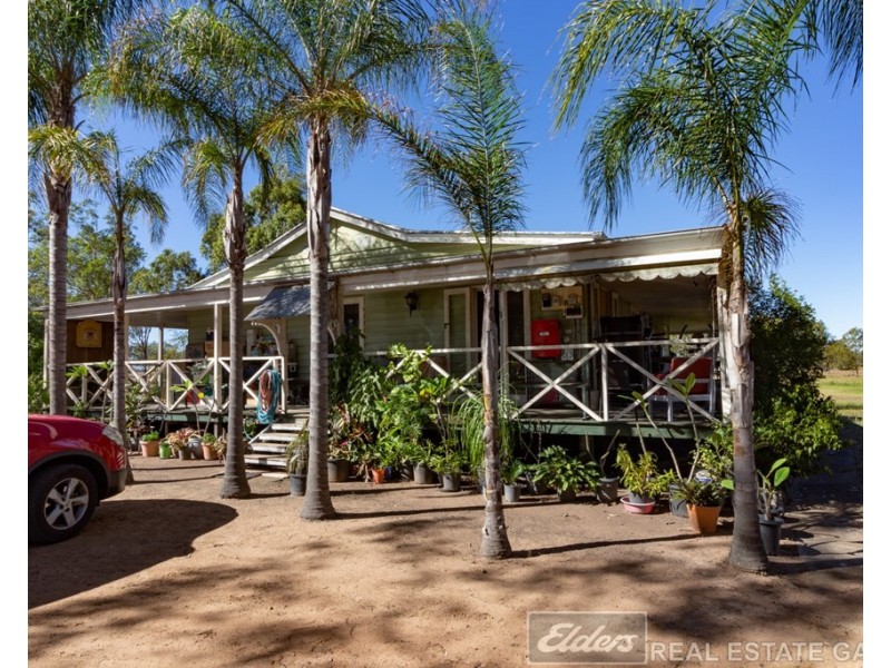 472 Gatton Esk Road, Lake Clarendon QLD 4343