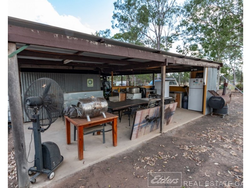 472 Gatton Esk Road, Lake Clarendon QLD 4343