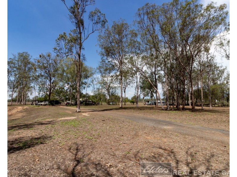 472 Gatton Esk Road, Lake Clarendon QLD 4343
