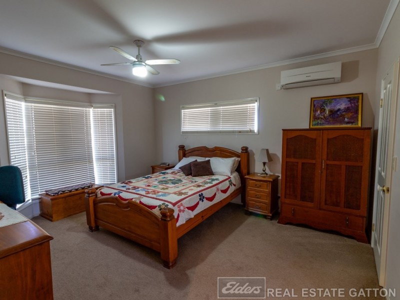 8 Jelisa Place, Placid Hills QLD 4343