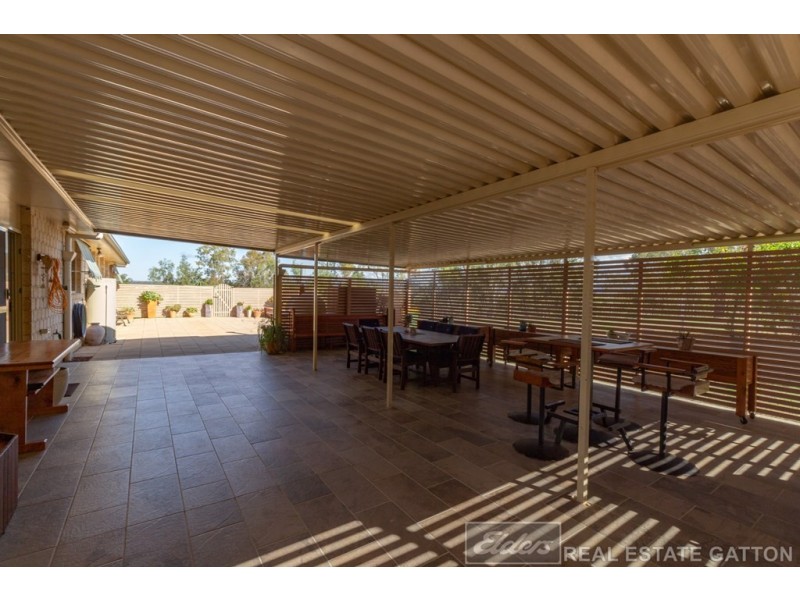 8 Jelisa Place, Placid Hills QLD 4343