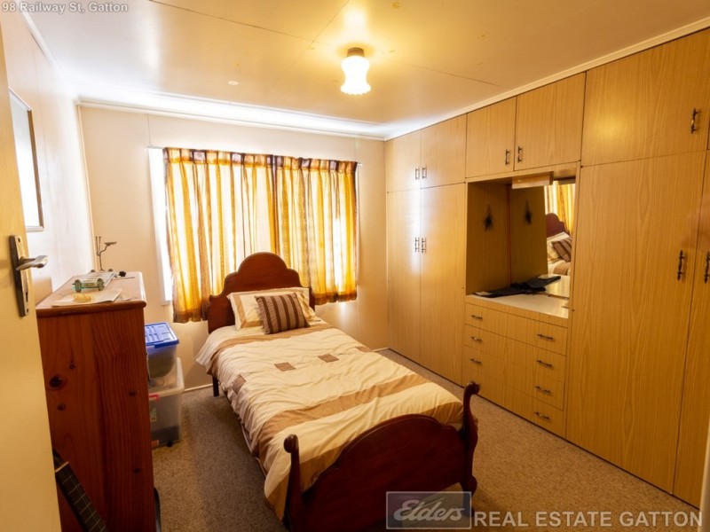 96, 98, 100 Railway Street, Gatton QLD 4343