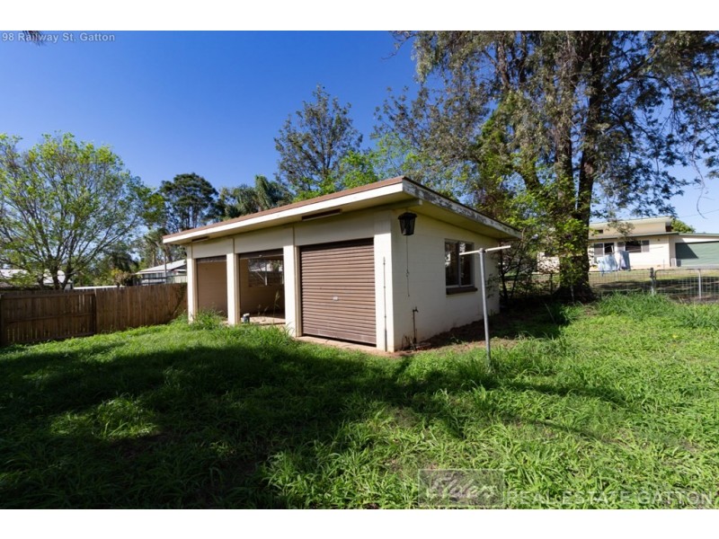 96, 98, 100 Railway Street, Gatton QLD 4343