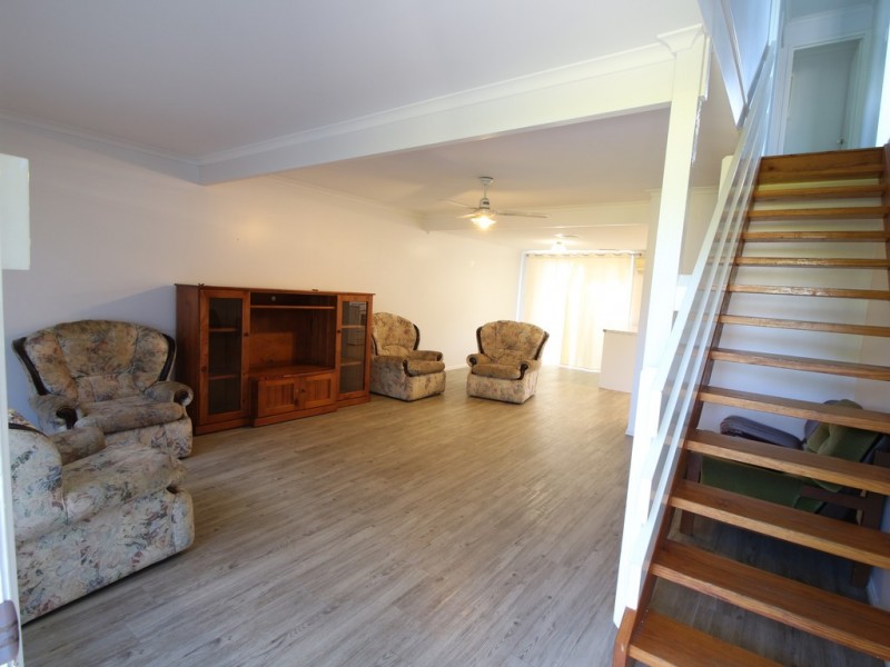 2/7 Allan St, Gatton QLD 4343