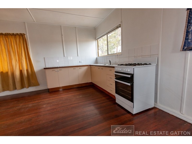 13 FIELDING, College View QLD 4343