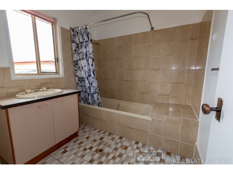 13 FIELDING, College View QLD 4343