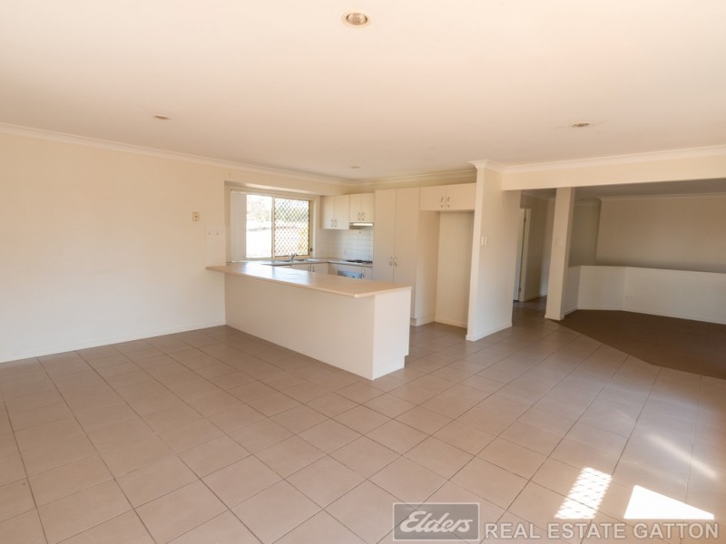 6 Boysen Court, Adare QLD 4343