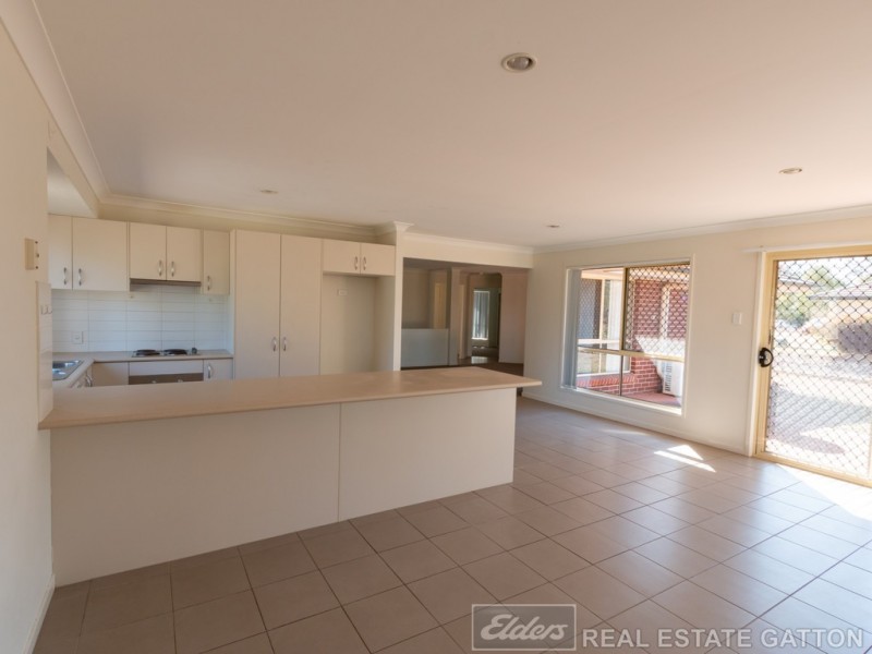 6 Boysen Court, Adare QLD 4343