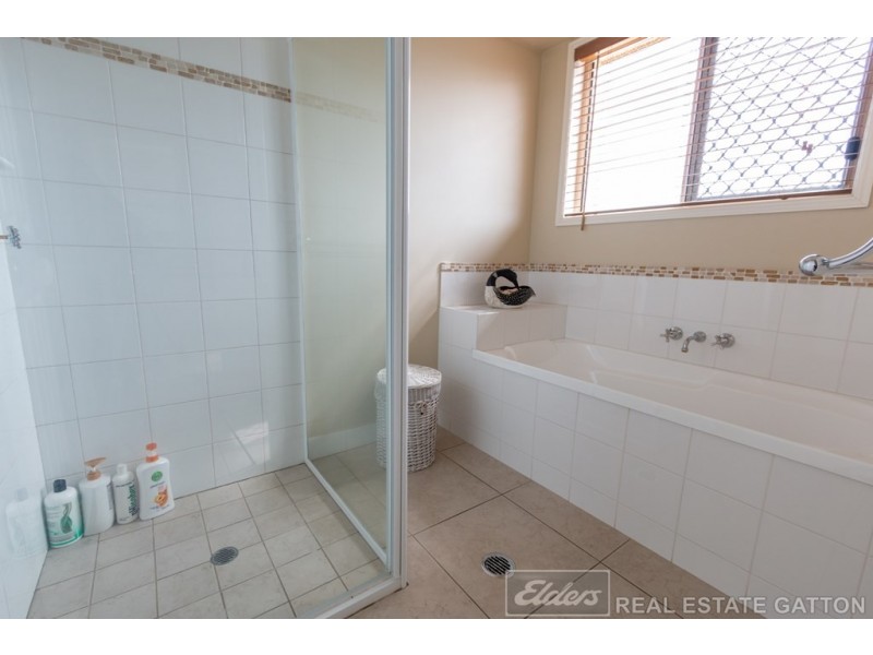 45 Parklea Drive, Placid Hills QLD 4343