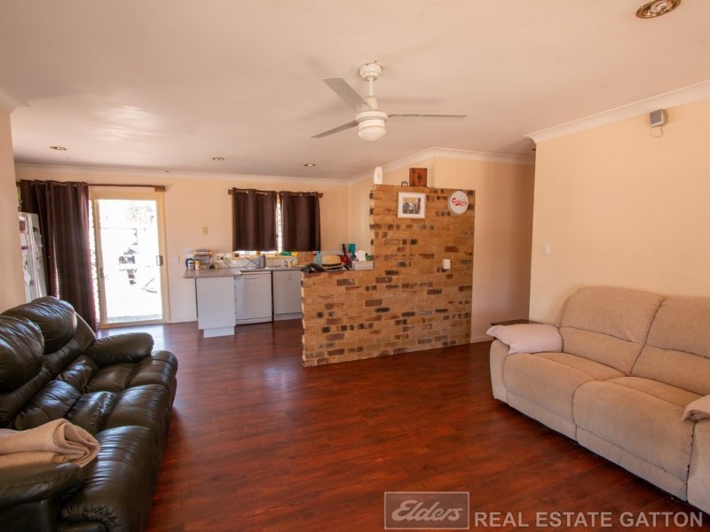 12 Lewis Court, Lockyer Waters QLD 4311