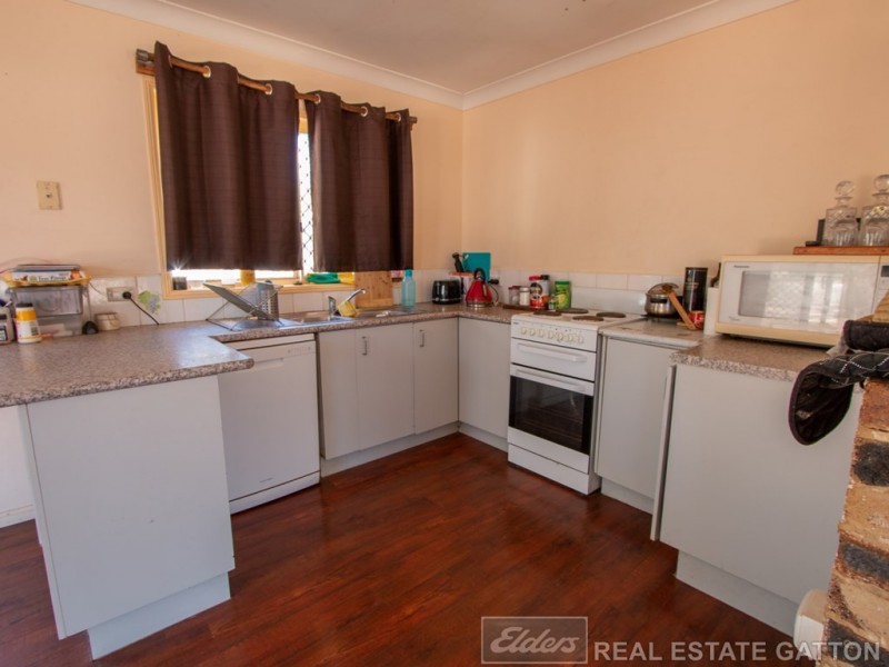 12 Lewis Court, Lockyer Waters QLD 4311