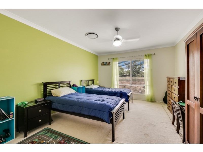 11 Piccadilly Lane, Helidon QLD 4344