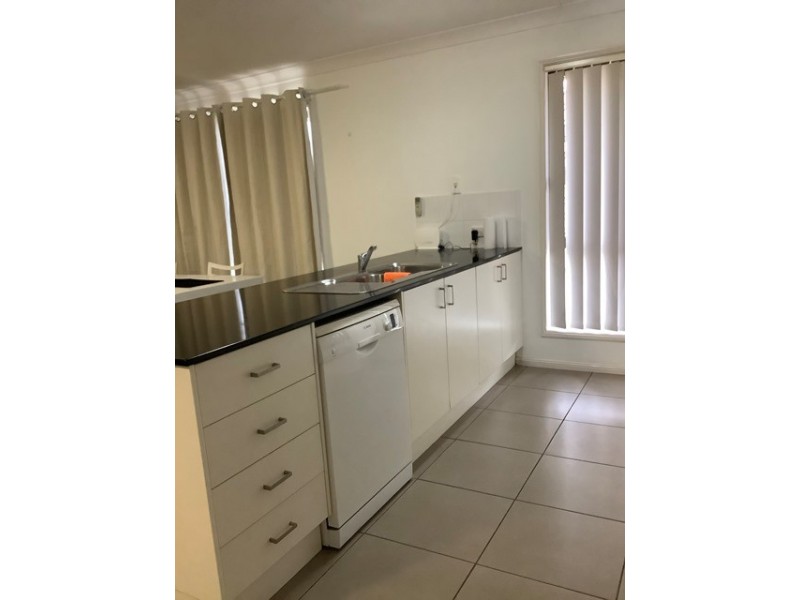 7 OXFORD COURT, Laidley QLD 4341