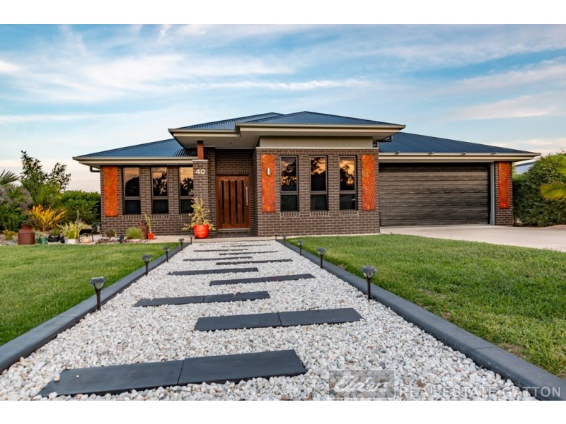 40 Placid Drive, Placid Hills QLD 4343