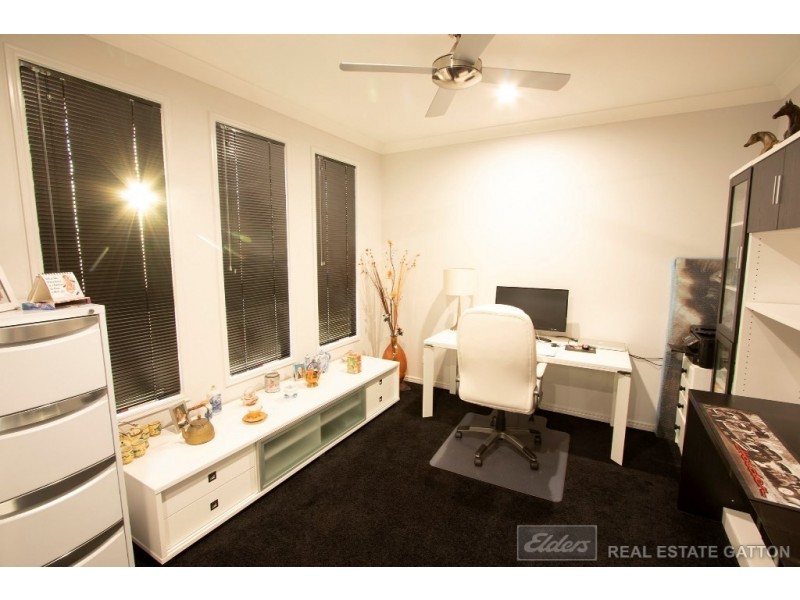 40 Placid Drive, Placid Hills QLD 4343